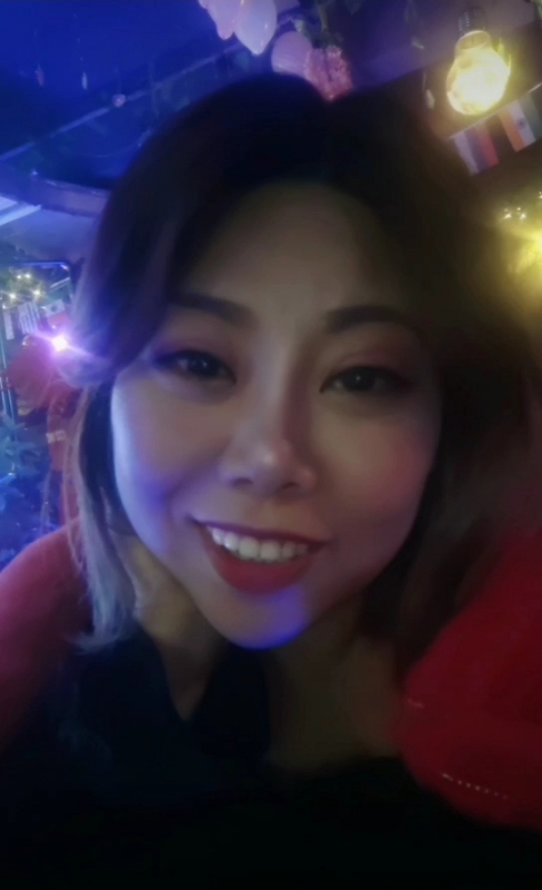 收快递的费仙女的第一张照片--安徽中老年相亲网